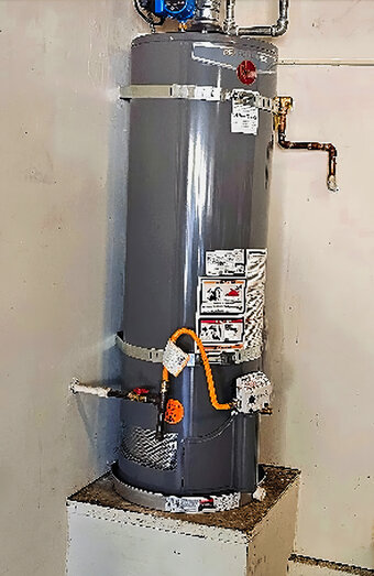 https://madeleyhotwater.com.au/uploads/2025/06/electric-hot-water-system-97870.jpg