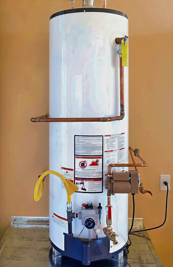 https://madeleyhotwater.com.au/uploads/2025/06/gas-hot-water-system-32424.jpg