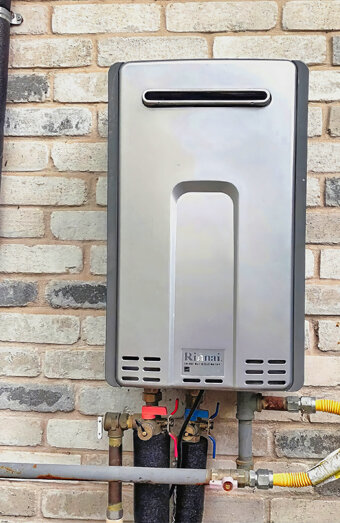 https://madeleyhotwater.com.au/uploads/2025/06/instant-hot-water-systems-48570.jpg